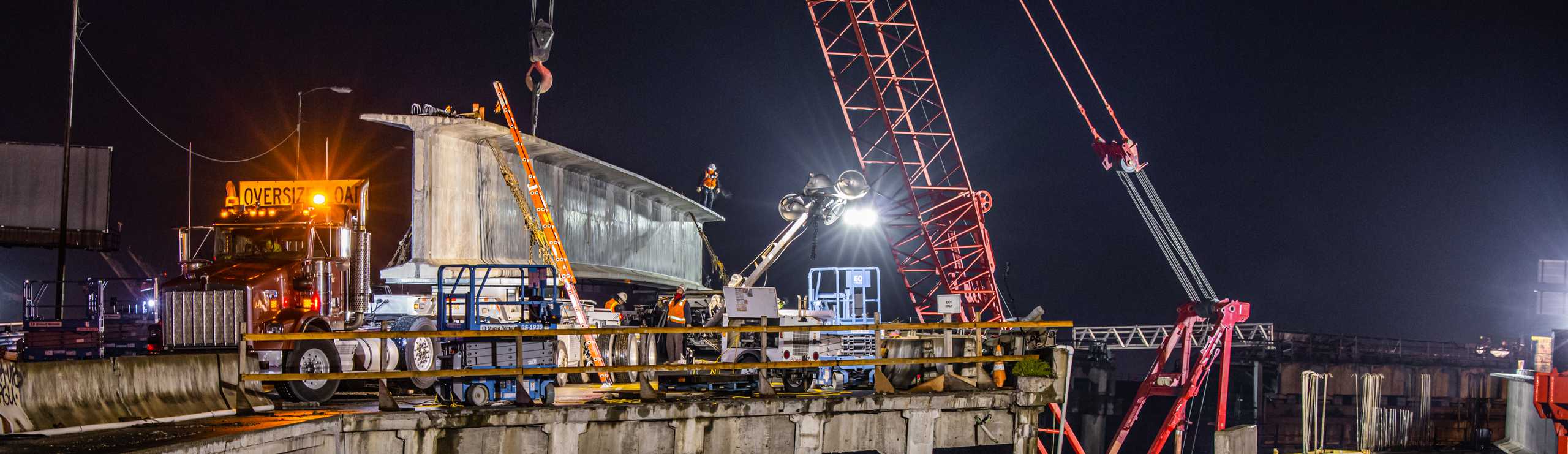 Hauling girder to Puyallup bridge